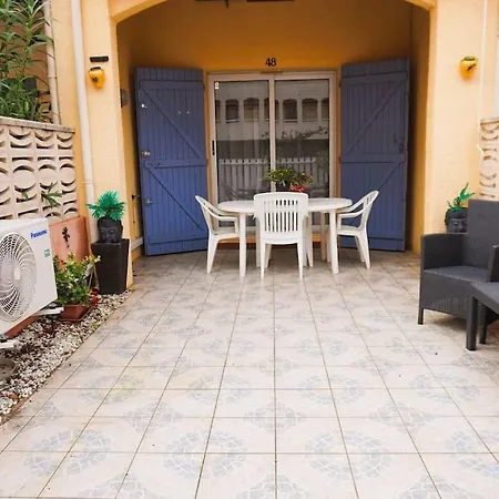 L'azur 4 Pers Clim Parking Acces Direct Holiday home *